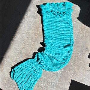 Cozy Knit Turquoise Blanket